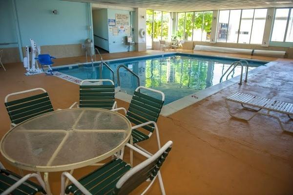 Broadview Inn Suites غاليسبورغ المظهر الخارجي الصورة