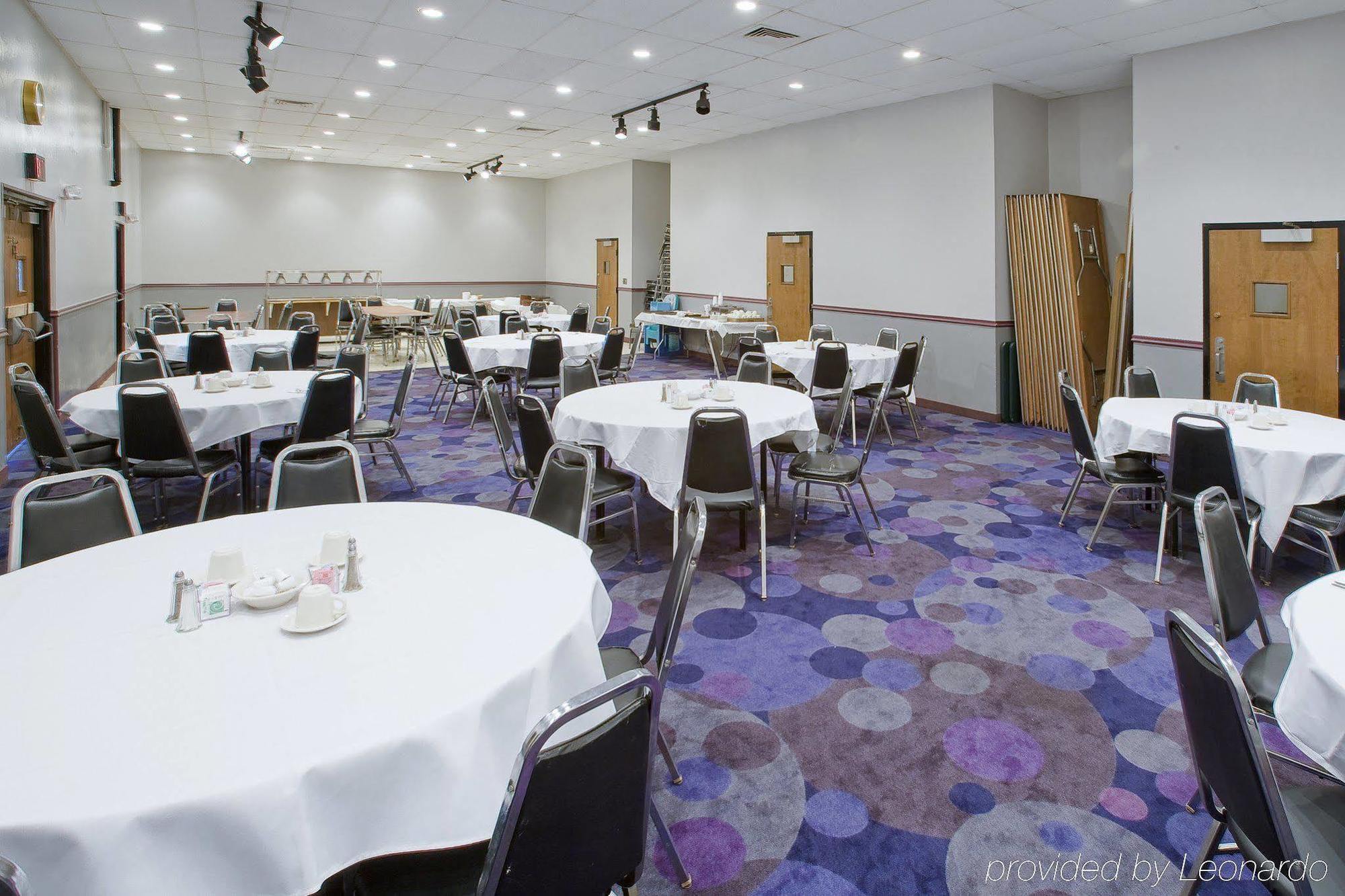 Broadview Inn Suites غاليسبورغ المرافق الصورة